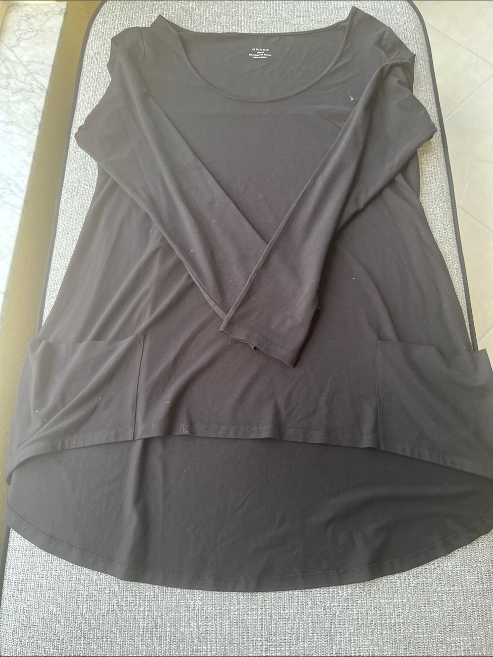 Grace Black Long-Sleeve Scoop Neck Tunic